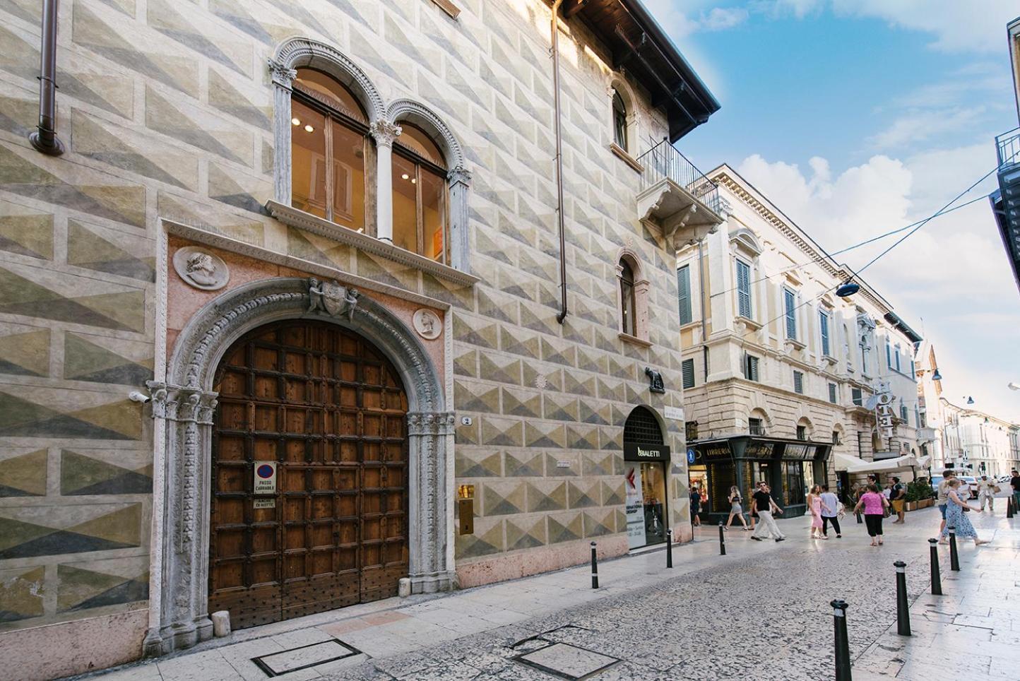 Palazzo Confalonieri Da Lisca Vérone Extérieur photo