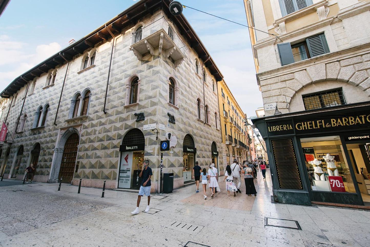 Palazzo Confalonieri Da Lisca Vérone Extérieur photo